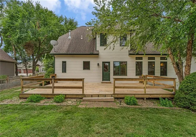 Homes for sale in Lawrence, KS | 4178 Blackjack Oak Dr, Lawrence, KS 66047 | MLS# 2628396