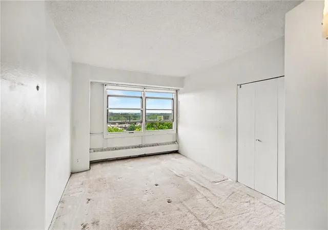 Photo 4 of Condo for sale at 333 W Meyer Blvd #909, Kansas City, MO 64113 | MLS# 2628397 | Listing updated on 2026-09-04