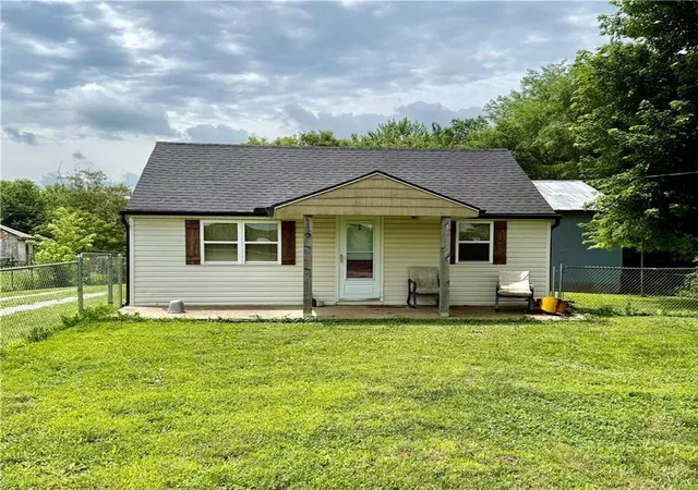 1st image of 112 Hunter Rd, Sibley, MO 64088 | MLS# 2628414