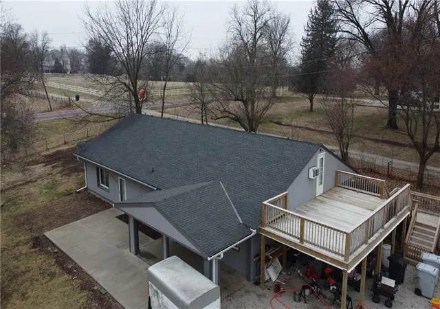 5th image of 14298 Leavenworth Rd, Basehor, KS 66007 | MLS# 2628422