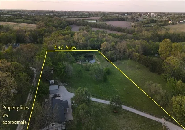 51st image of 14298 Leavenworth Rd, Basehor, KS 66007 | MLS# 2628422