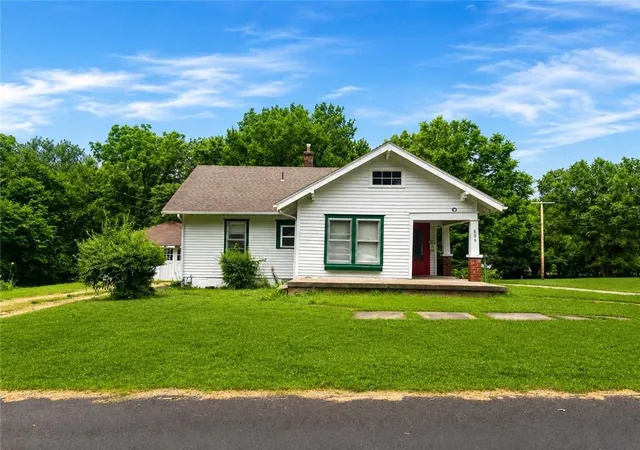 Homes for sale in Holden, MO | 606 W 4th St, Holden, MO 64040 | MLS# 2628426
