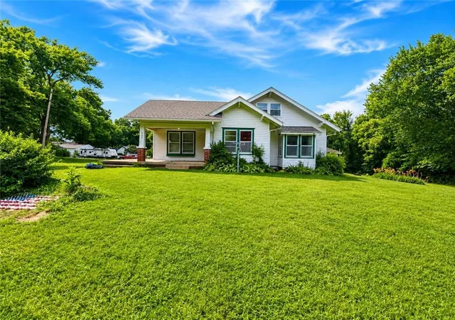 Homes for sale in Holden, MO | 606 W 4Th St, Holden, MO 64040 | MLS# 2628426