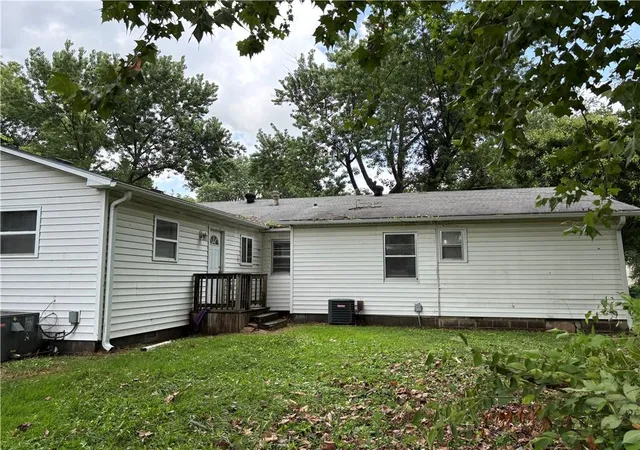 Homes for sale in Pittsburg, KS | 2012 S Locust St, Pittsburg, KS 66762 | MLS# 2628428
