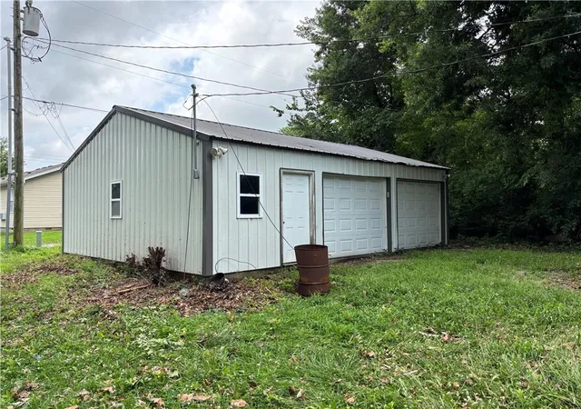 Homes for sale in Pittsburg, KS | 2012 S Locust St, Pittsburg, KS 66762 | MLS# 2628428