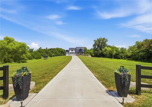 Homes for sale in Liberty, MO | 8422 147th St, Liberty, MO 64068 | MLS# 2628447