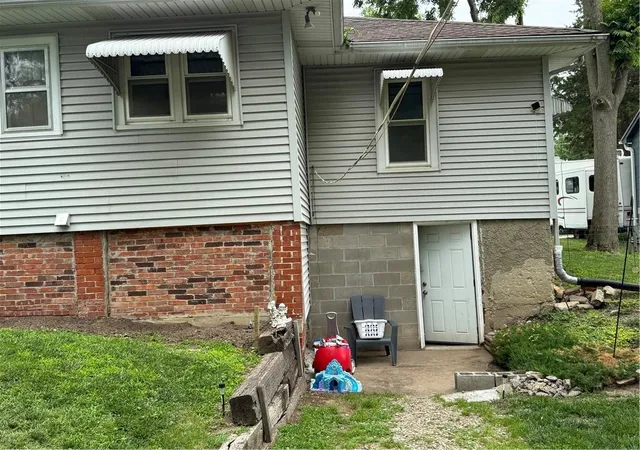 Photo 4 of Single family home for sale at 200 Tribble St, Richmond, MO 64085 | MLS# 2628452 | Listing updated on 2026-09-29