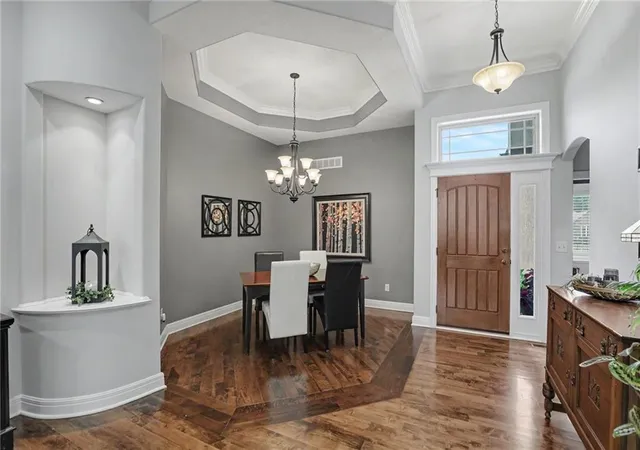 Photo 4 of Sale Pending at 3412 SW Lois Ln, Lee's Summit, MO 64082 | MLS# 2628453 | Listing updated on 2026-08-07