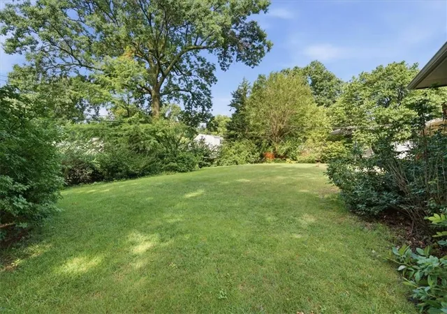 35th image of 8128 Juniper Dr, Prairie Village, KS 66208 | MLS# 2628455