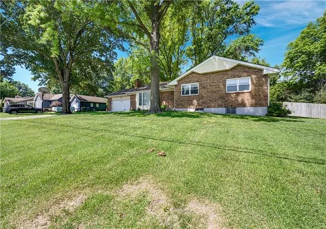 3rd image of 3738 N 123Rd St, Kansas City, KS 66109 | MLS# 2628461
