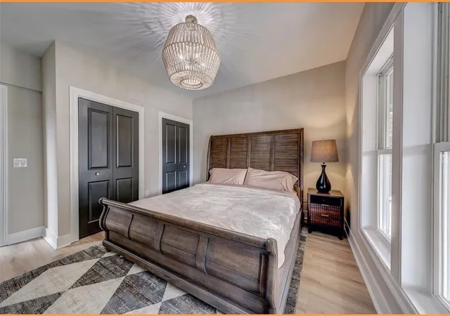 Photo 3 of Single family home for sale at 4812 Mercier St, Kansas City, MO 64112 | MLS# 2628464 | Listing updated on 2026-10-08
