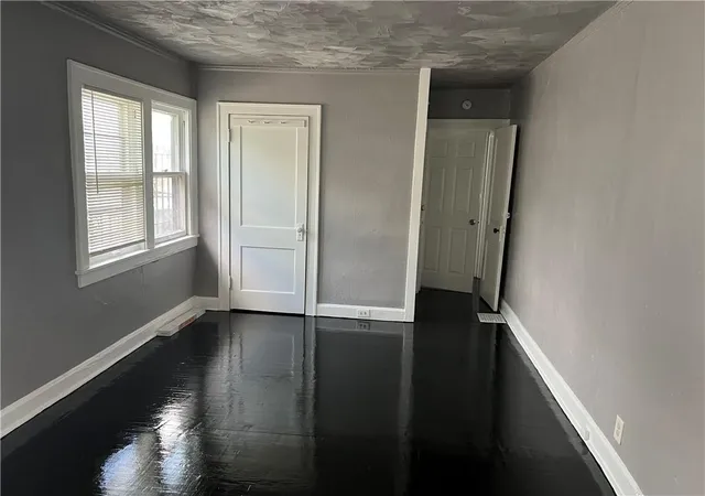 Photo 3 of Sale Pending at 5824 Wabash Ave, Kansas City, MO 64130 | MLS# 2628466 | Listing updated on 2026-08-28