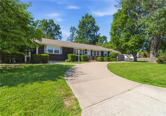 Homes for sale in Prairie Village, KS | 3815 W 73Rd Ter, Prairie Village, KS 66208 | MLS# 2628495