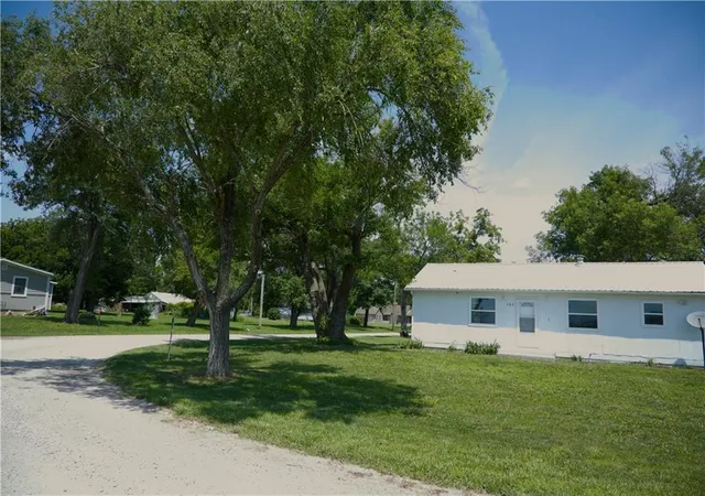Homes for sale in Wellsville, KS | 163 6th St, Wellsville, KS 66092 | MLS# 2628503