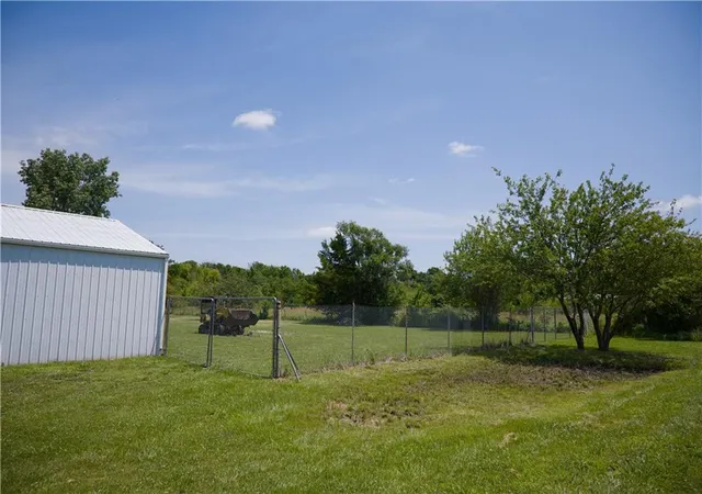 Homes for sale in Wellsville, KS | 163 6Th St, Wellsville, KS 66092 | MLS# 2628503