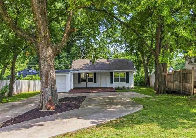 1st image of 5529 Outlook St, Mission, KS 66202 | MLS# 2628512