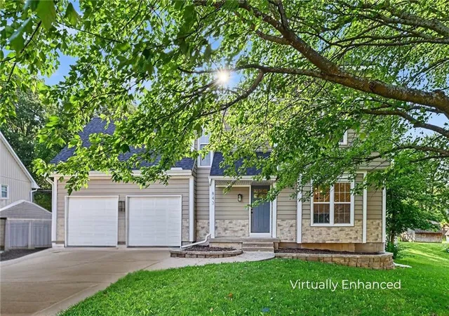 4th image of 843 S Elk Ln, Bonner Springs, KS 66012 | MLS# 2628525