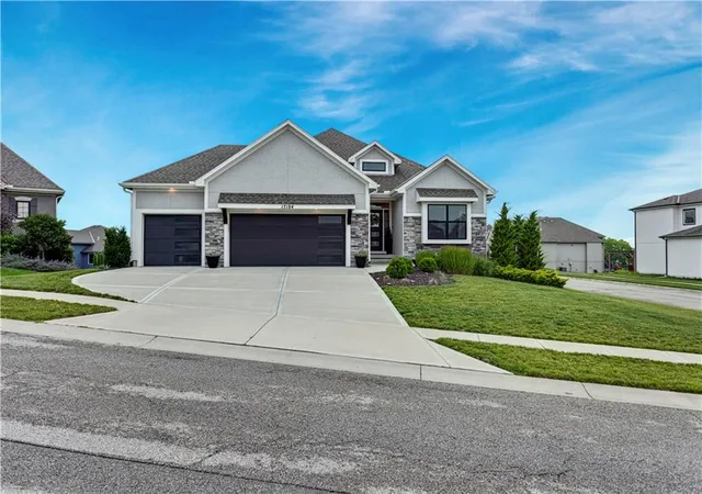 Photo 3 of Single family home for sale at 17104 Bradshaw St, Overland Park, KS 66221 | MLS# 2628534 | Listing updated on 2026-08-12