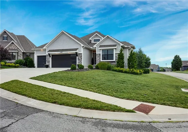 Photo 1 of Single family home for sale at 17104 Bradshaw St, Overland Park, KS 66221 | MLS# 2628534 | Listing updated on 2026-08-12
