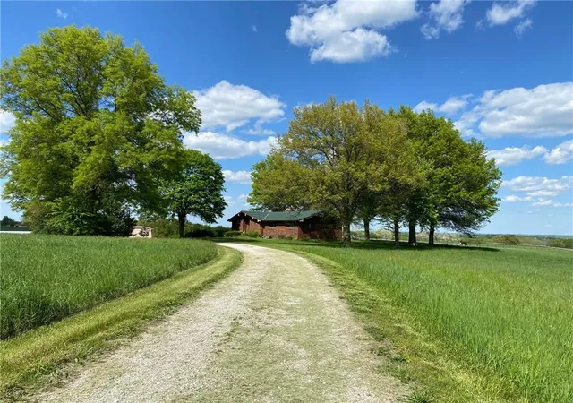 Photo 4 of Sale Pending at 16421 Plattsburg Rd, Kearney, MO 64060 | MLS# 2628547 | Listing updated on 2026-07-31