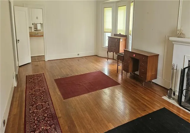 Photo 3 of Sale Pending at 503 W Jefferson St, Pittsburg, KS 66762 | MLS# 2628575 | Listing updated on 2026-09-29