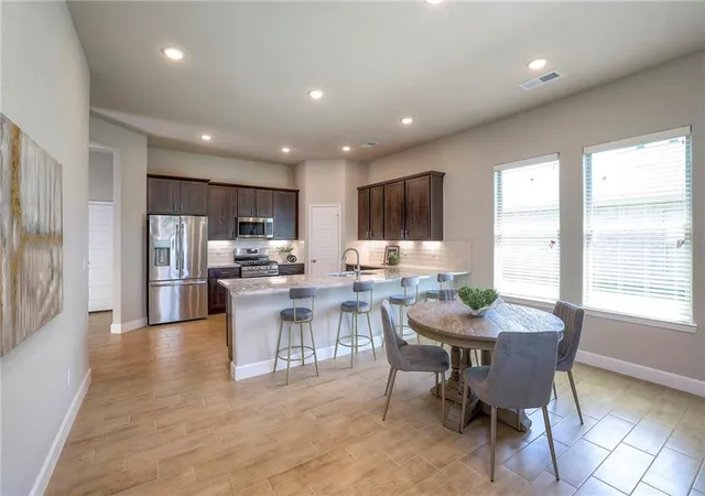 image of 25259 W 92nd Ter, Lenexa, KS 66227 | MLS# 2628586