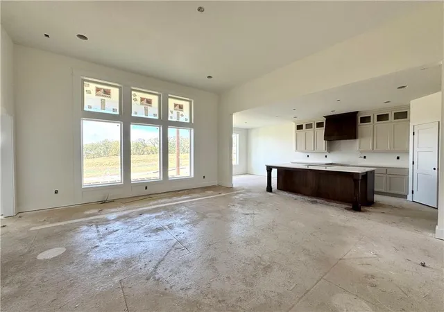 Photo 3 of Single family home for sale at 8304 NW 90th Street, Kansas City, MO 64153 | MLS# 2628588 | Listing updated on 2026-10-11