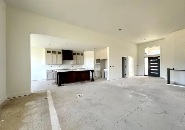 Photo 4 of Single family home for sale at 8304 NW 90th Street, Kansas City, MO 64153 | MLS# 2628588 | Listing updated on 2026-10-11