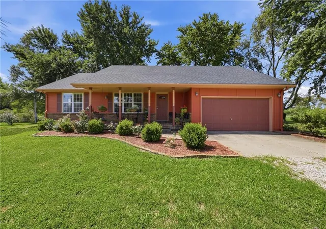 Homes for sale in Holden, MO | 1250 Nw 450 Rd, Holden, MO 64040 | MLS# 2628594