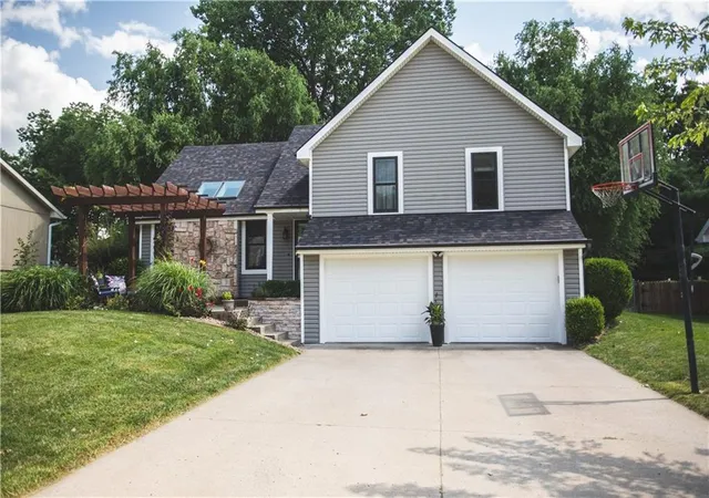 Homes for sale in Saint Joseph, MO | 3614 Robin Ln, Saint Joseph, MO 64506 | MLS# 2628611