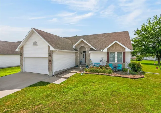 Homes for sale in Cameron, MO | 1206 Talon Dr, Cameron, MO 64429 | MLS# 2628613