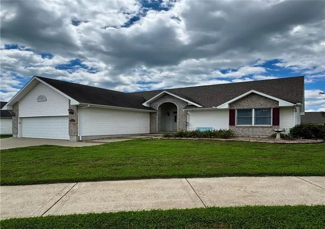 1st image of 1206 Talon Dr, Cameron, MO 64429 | MLS# 2628613