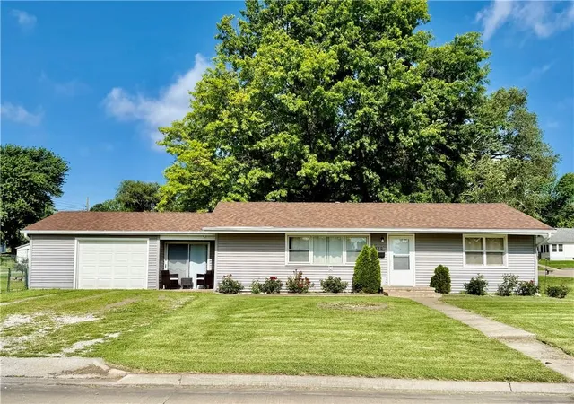 Homes for sale in Maryville, MO | 320 N Alvin St, Maryville, MO 64468 | MLS# 2628614