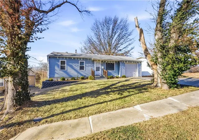 Photo 4 of Single family home for sale at 9220 Mckinley St, Kansas City, MO 64138 | MLS# 2628621 | Listing updated on 2026-08-16