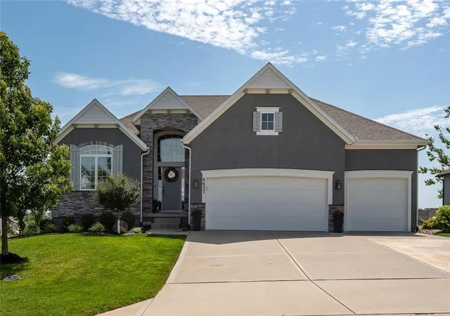 4th image of 6627 Mccormick Dr, Shawnee, KS 66226 | MLS# 2628631