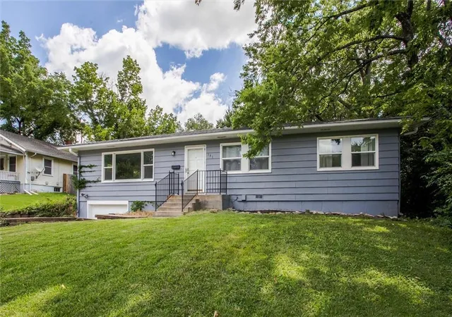 1st image of 151 Cornell Ave, Bonner Springs, KS 66012 | MLS# 2628633