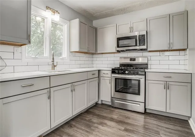 2nd image of 151 Cornell Ave, Bonner Springs, KS 66012 | MLS# 2628633