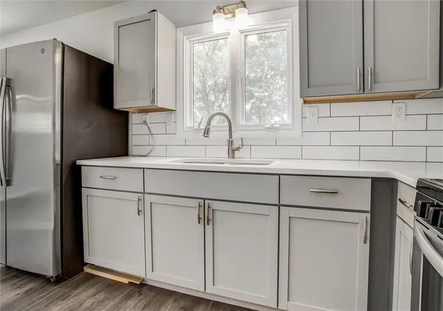 4th image of 151 Cornell Ave, Bonner Springs, KS 66012 | MLS# 2628633