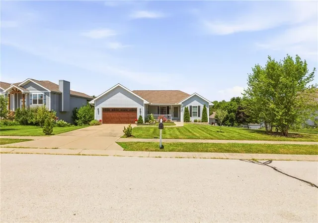 1st image of 18616 Primrose St, Smithville, MO 64089 | MLS# 2628643