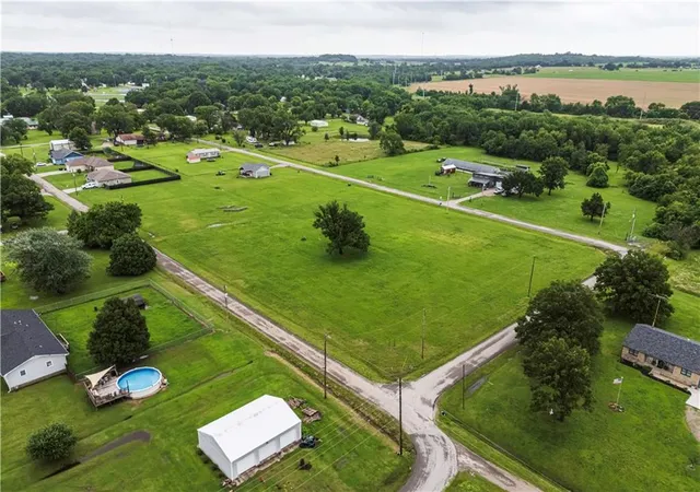 2nd image of 000 Park St, Cherryvale, KS 67335 | MLS# 2628645