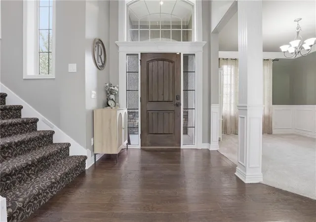Photo 4 of Single family home for sale at 1502 Cross Crk Dr, Raymore, MO 64083 | MLS# 2628652 | Listing updated on 2026-09-14