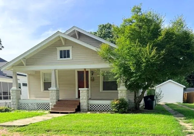 Homes for sale in Pittsburg, KS | 704 W 2nd St, Pittsburg, KS 66762 | MLS# 2628661