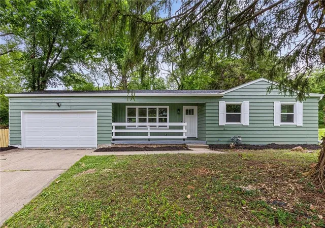 Homes for sale in Kansas City, KS | 3005 N 82nd Ter, Kansas City, KS 66109 | MLS# 2628664