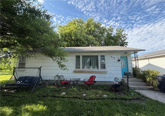 Homes for sale in Cameron, MO | 713 E 2nd St, Cameron, MO 64429 | MLS# 2628686