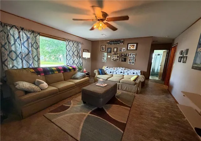 Homes for sale in Cameron, MO | 713 E 2Nd St, Cameron, MO 64429 | MLS# 2628686