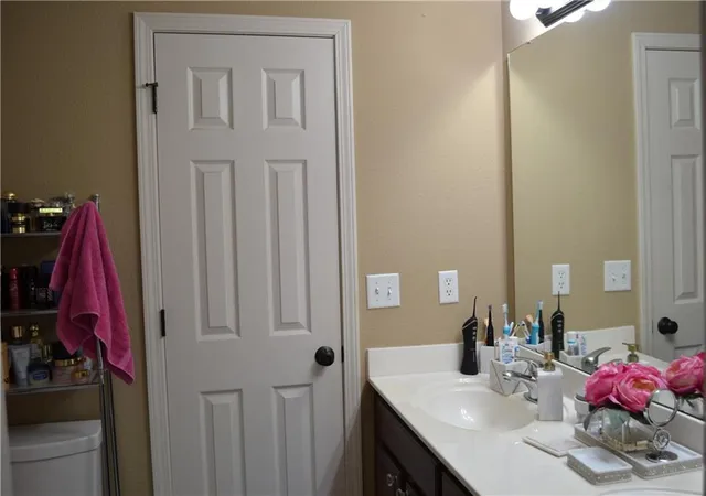Homes for sale in Kansas City, MO | 20 Nw 95th Pl, Kansas City, MO 64155 | MLS# 2628688