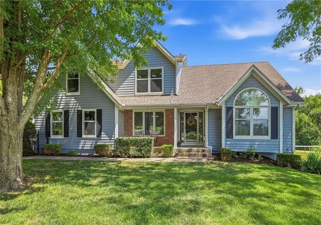 2nd image of 24355 Jingo Rd, Bucyrus, KS 66013 | MLS# 2628697