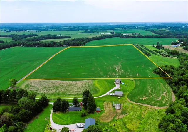 4th image of Hunter Rd, Sibley, MO 64088 | MLS# 2628698
