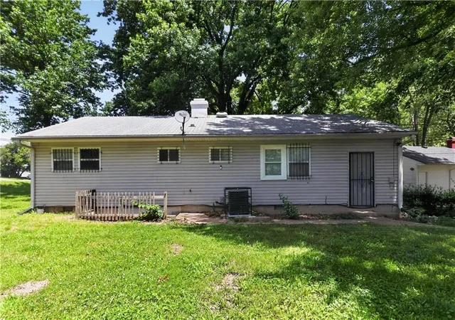 Homes for sale in Kansas City, MO | 6901 E 113th Ter, Kansas City, MO 64134 | MLS# 2628700
