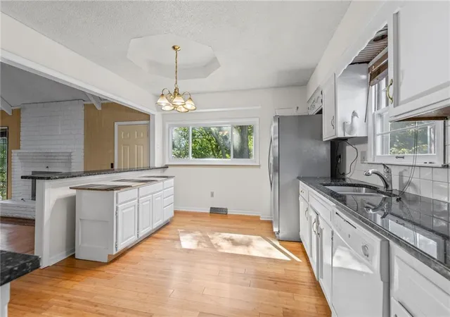 Single family home for sale at 8208 Caenen Lake Rd, Lenexa, KS 66215 | MLS# 2628701